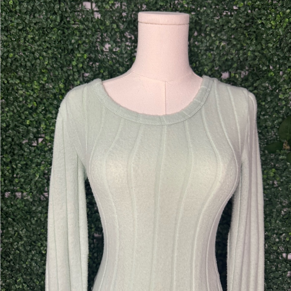 Light Blue Green Ribbed Sweater - Picture 2 of 4